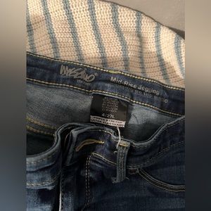 mossimo mid rid jegging size 4-27 long, worn a  few times good condition